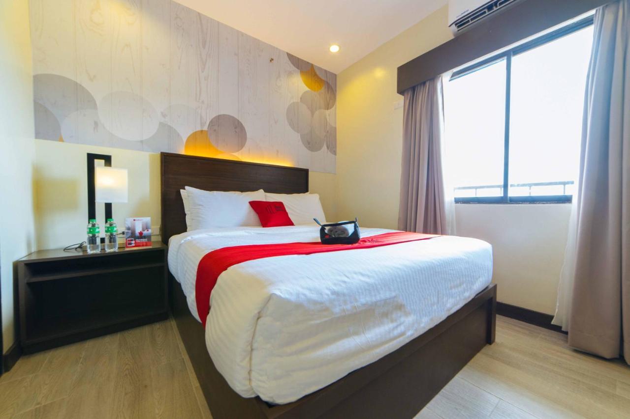 Готель Reddoorz Premium @ Sta Rosa Tagaytay Road Silang Екстер'єр фото