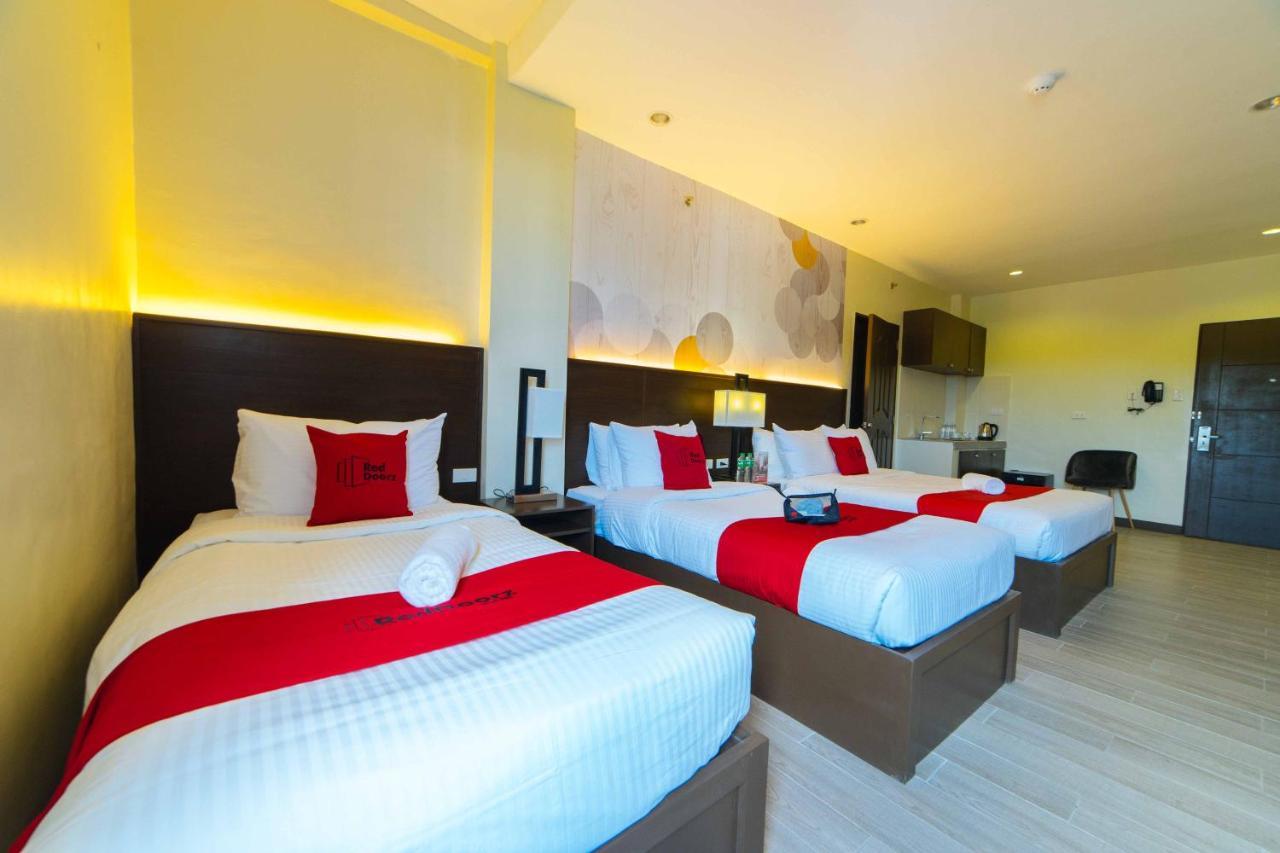 Готель Reddoorz Premium @ Sta Rosa Tagaytay Road Silang Екстер'єр фото