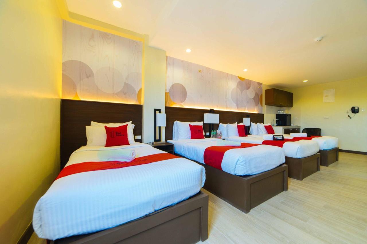 Готель Reddoorz Premium @ Sta Rosa Tagaytay Road Silang Екстер'єр фото