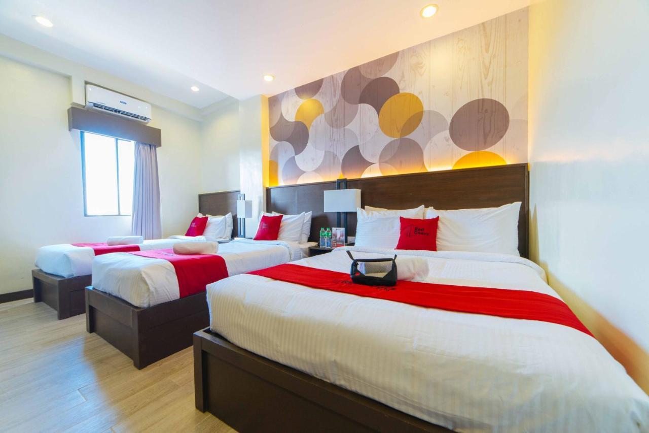 Готель Reddoorz Premium @ Sta Rosa Tagaytay Road Silang Екстер'єр фото