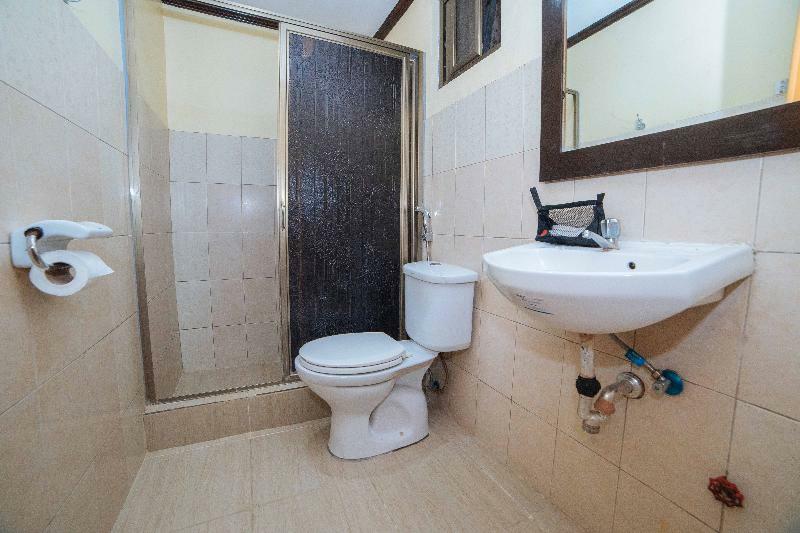 Готель Reddoorz Premium @ Sta Rosa Tagaytay Road Silang Екстер'єр фото